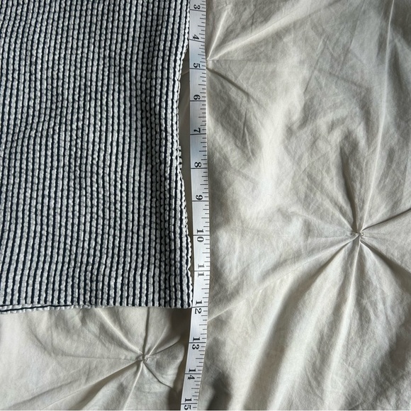 Club Monaco Womens Large Textured Gray Striped Top - Picture 5 of 6